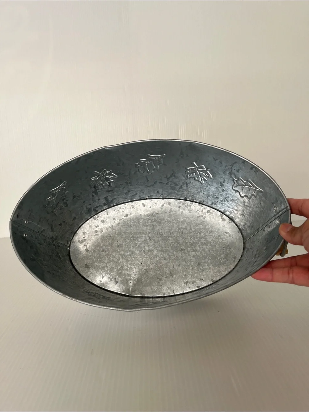 Tin Small Oval Tub with Wooden Handles